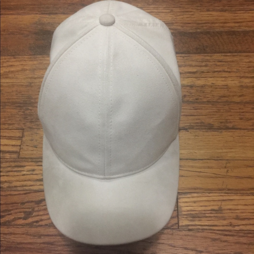 H&M Size S White Cap